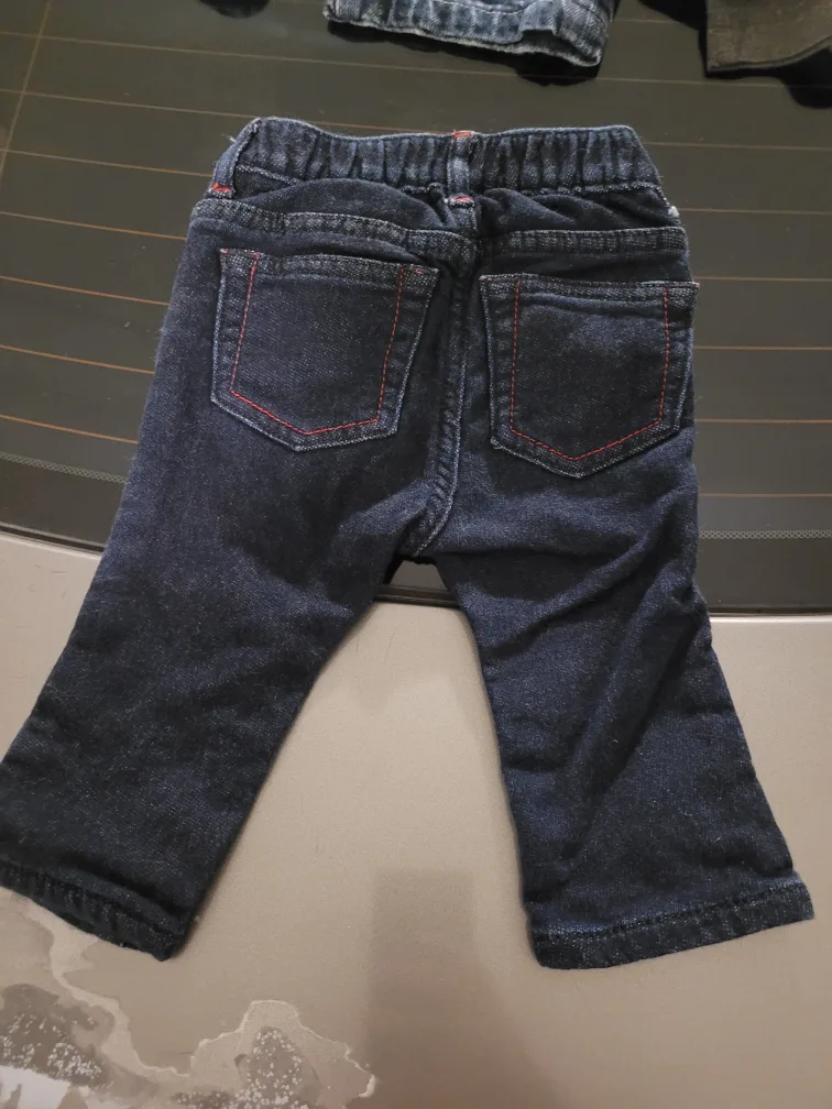 Baby Gap Skinny Fit Jeans Size 6-12 Months image indicator(2)