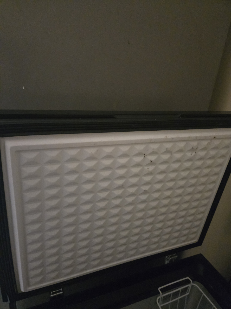 Deep freezer