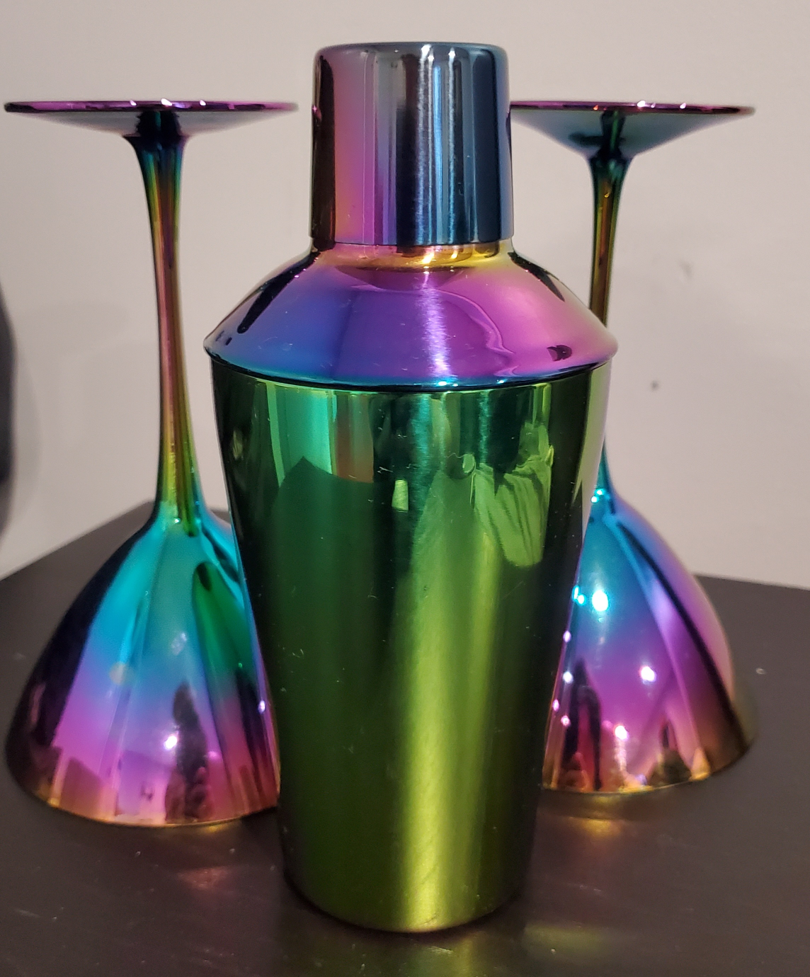 Holographic Martini Shaker and Glass Set - photo 2