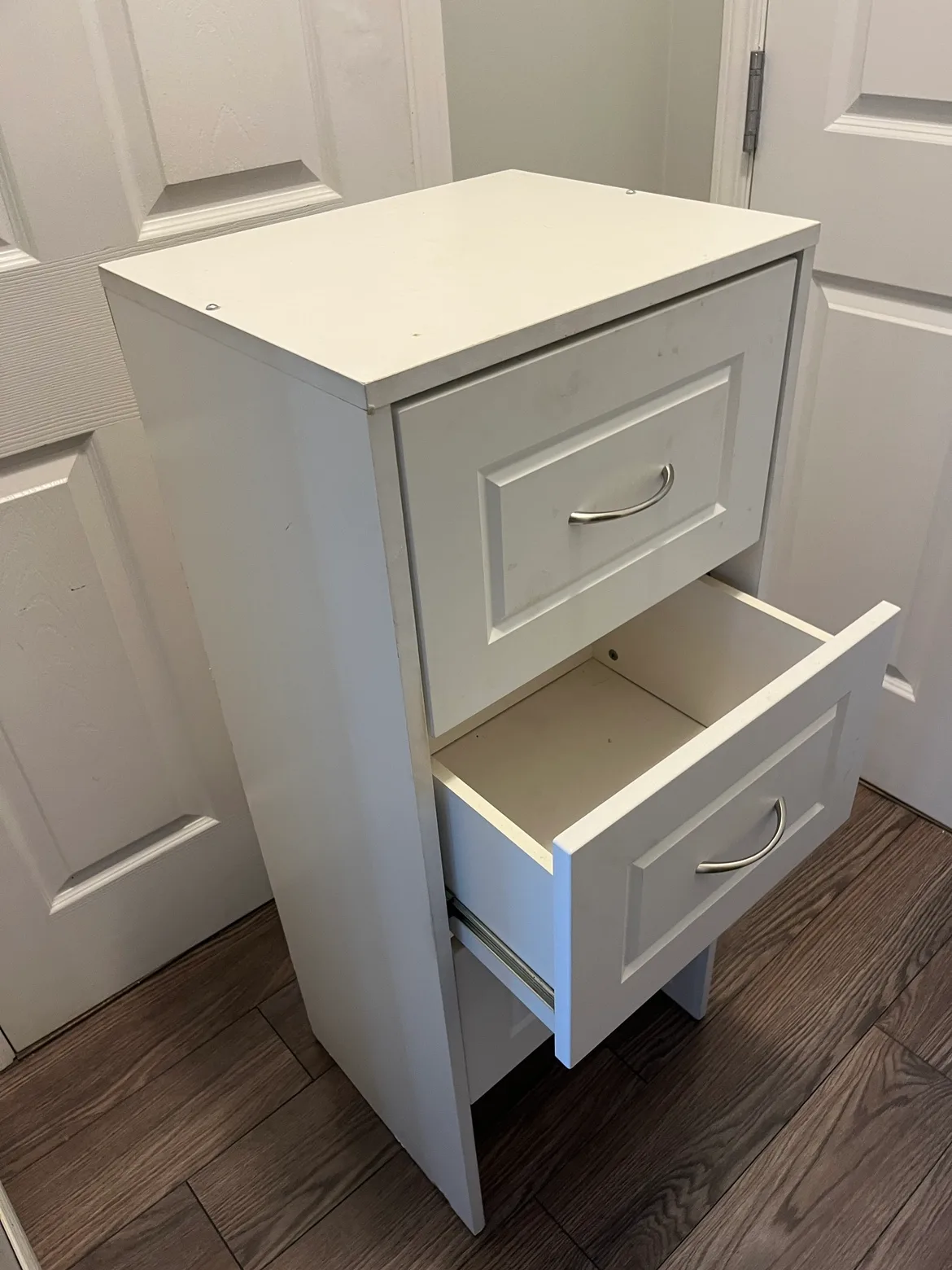 White 3 Drawer Cabinet thumbnail