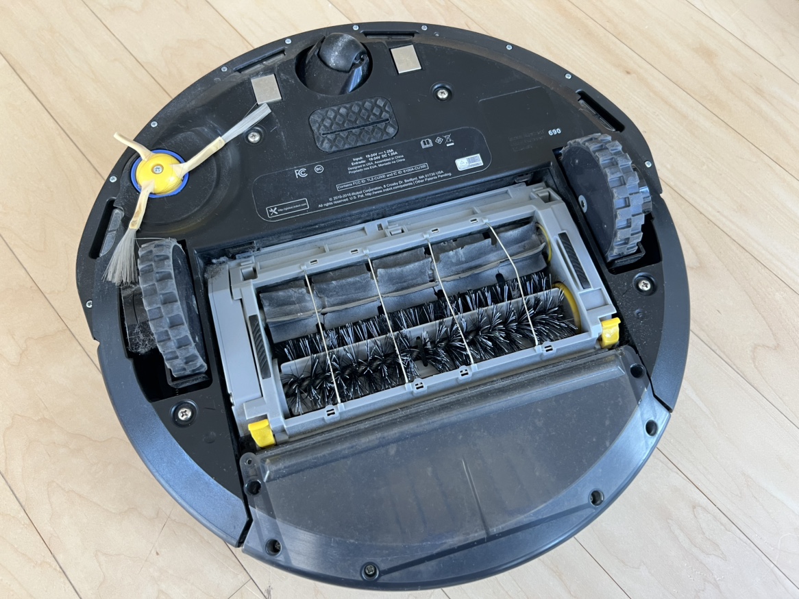 iRobot Roomba 690 Robot Vacuum with Wi-Fi Connectivity - photo 3