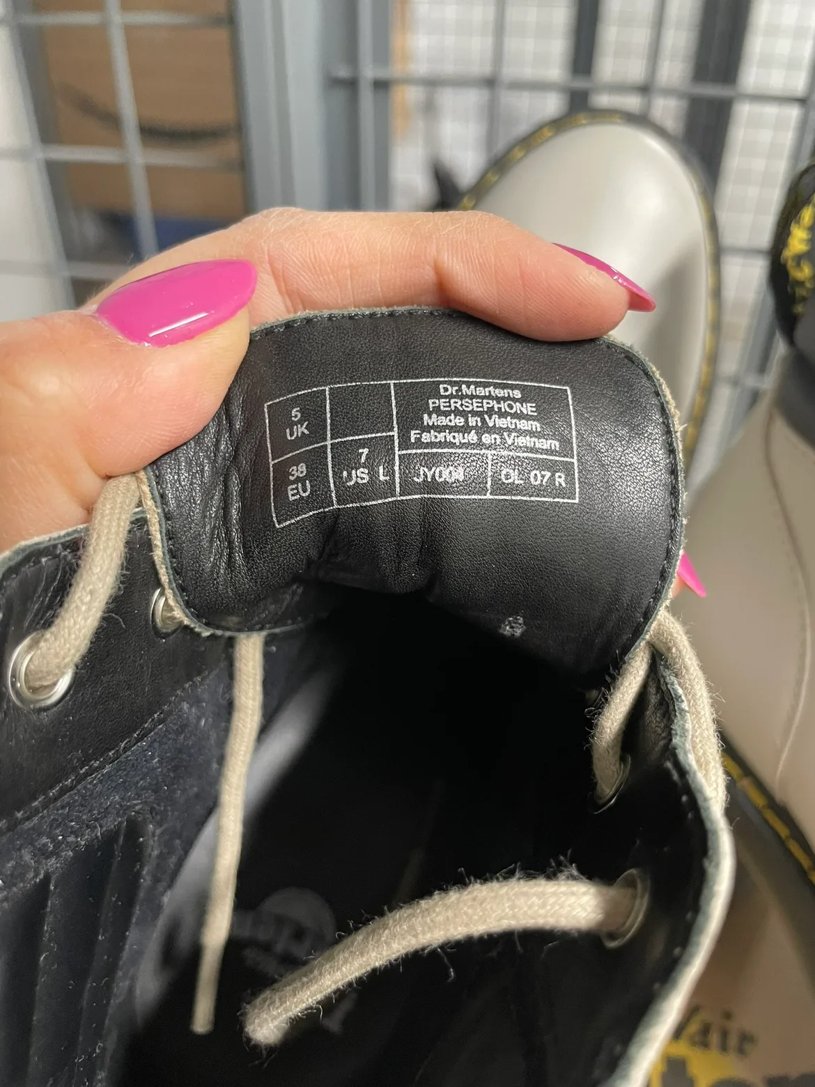 Dr. Martens Women's Boots image indicator(3)