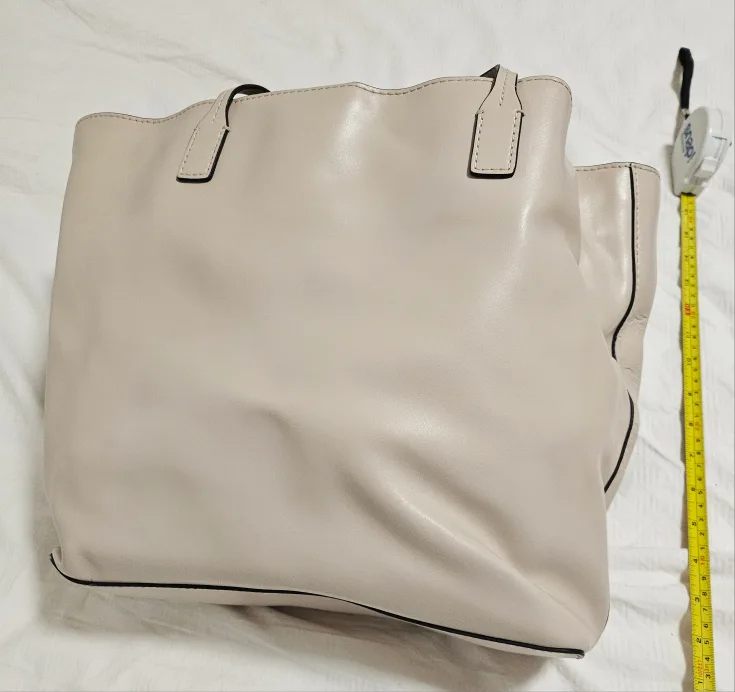 Kate Spade Beige Tote Bag image indicator(4)