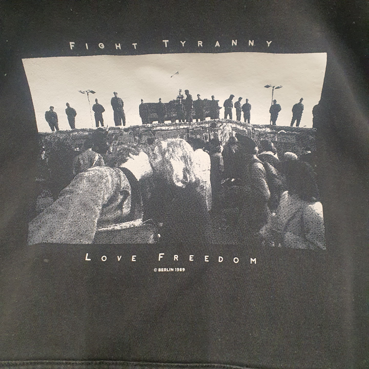 BERLIN WALL 1989 / Fight Tyranny Love Freedom Graphic Hoodie - photo 4