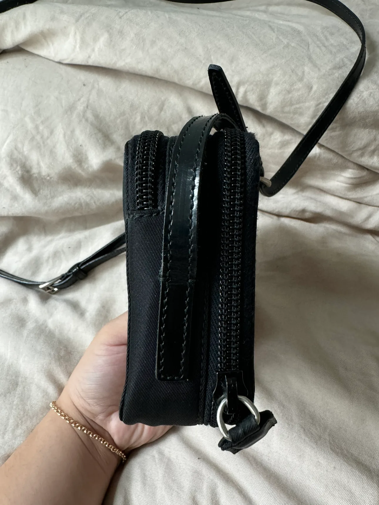 Prada Wallet on chain image indicator(5)