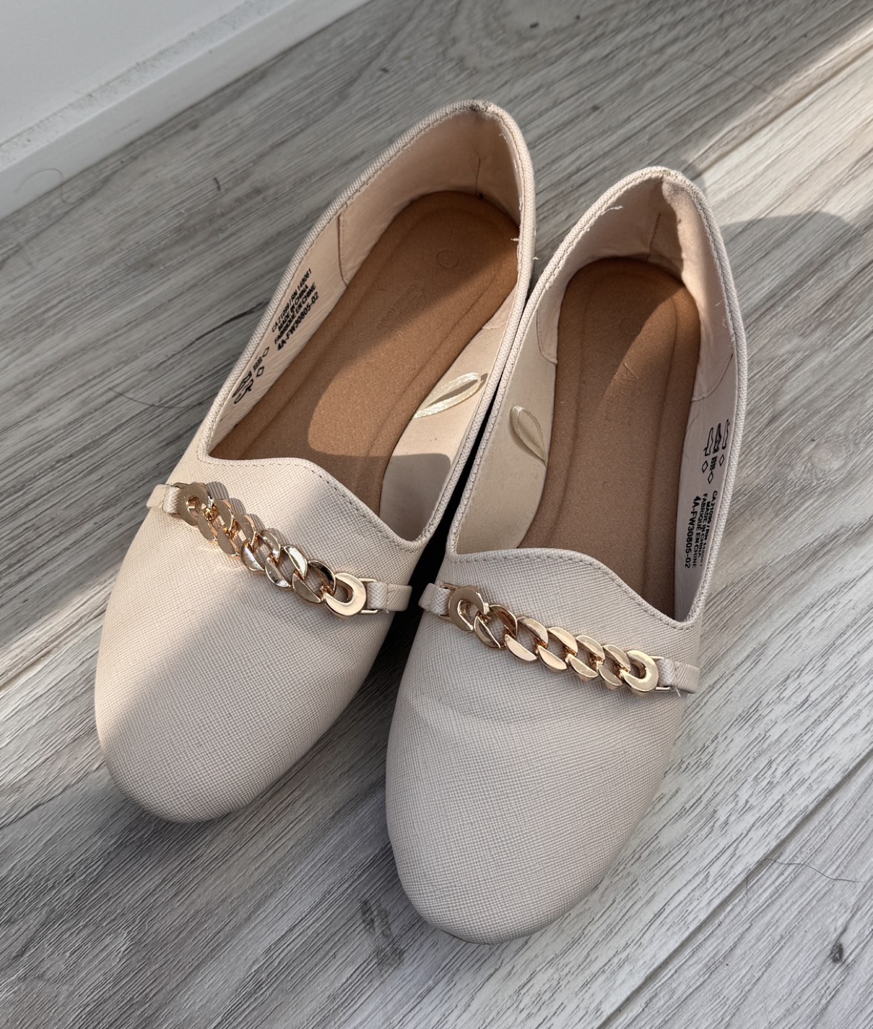 ARDENE Women shoes -  Loafers with Chain 🩰