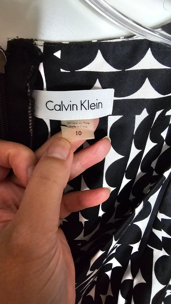 Calvin Klein Black and White Geometric Print Fit and Flare Dress image indicator(10)