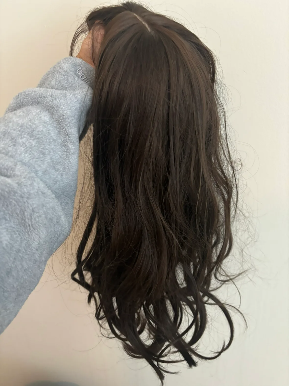 Brunette Wig with Bangs image indicator(5)