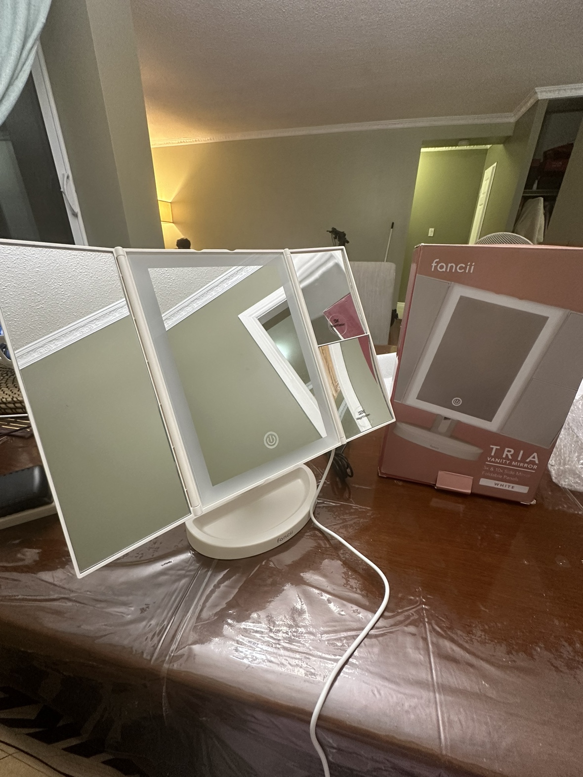 Fancii Lighted Makeup Mirror - photo 3