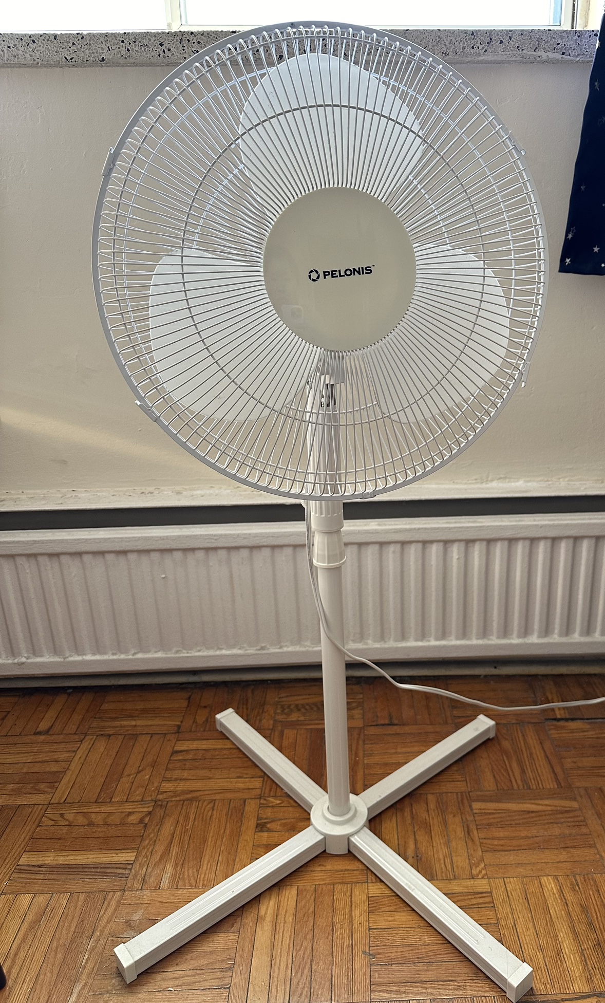 Pelonis Oscillating Pedestal Fan - photo 2