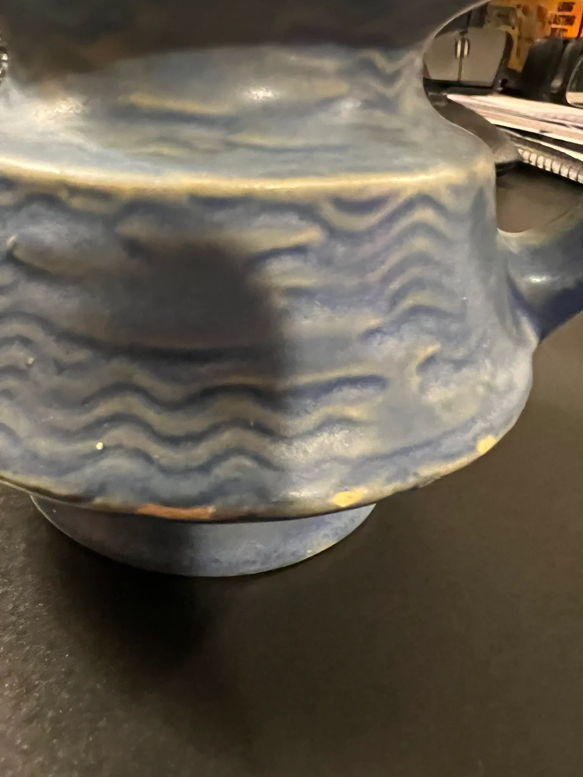 Roseville Freesia Vase (chipped) image indicator(6)