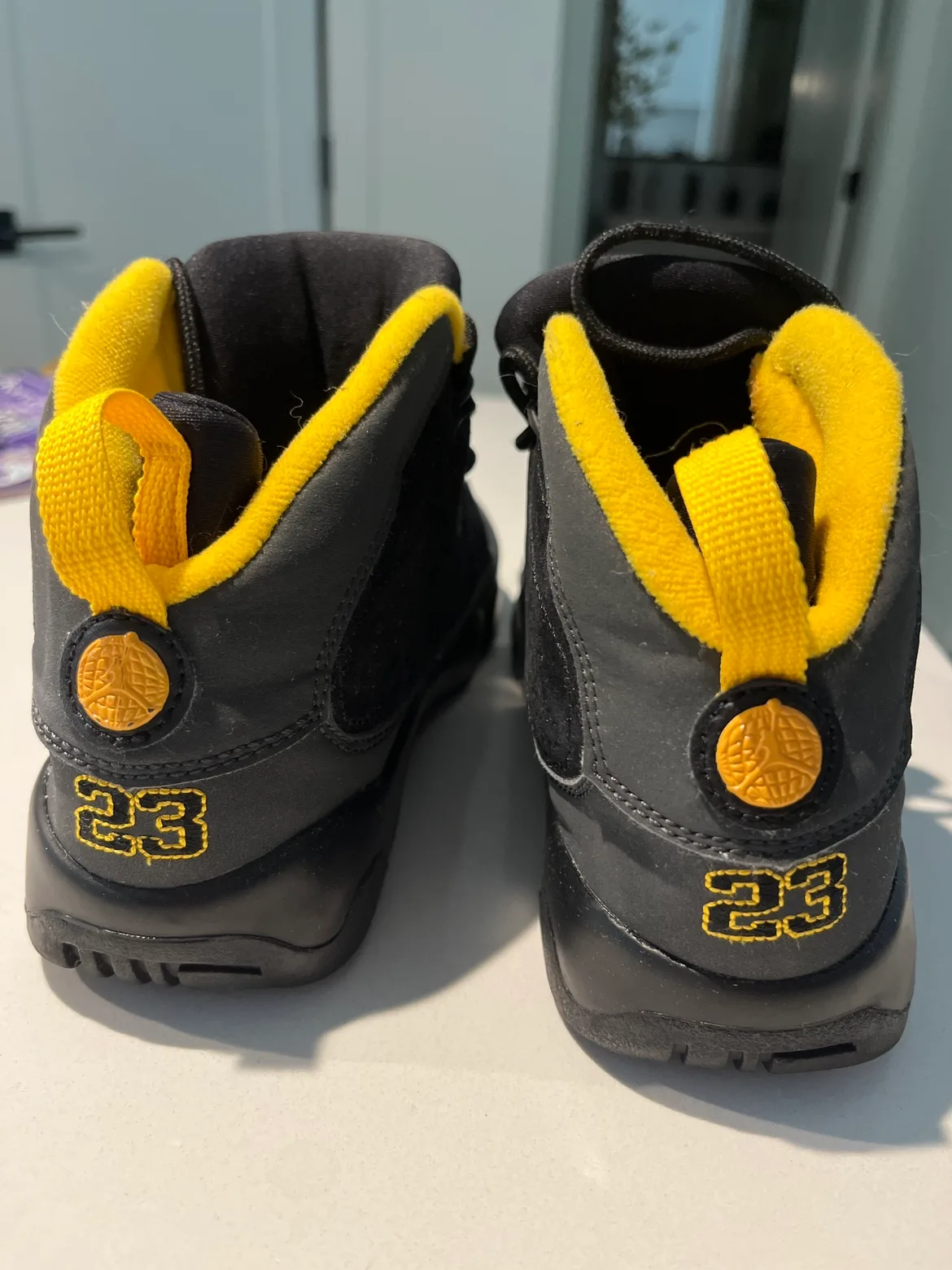 Youth Jordan Sneakers image indicator(3)