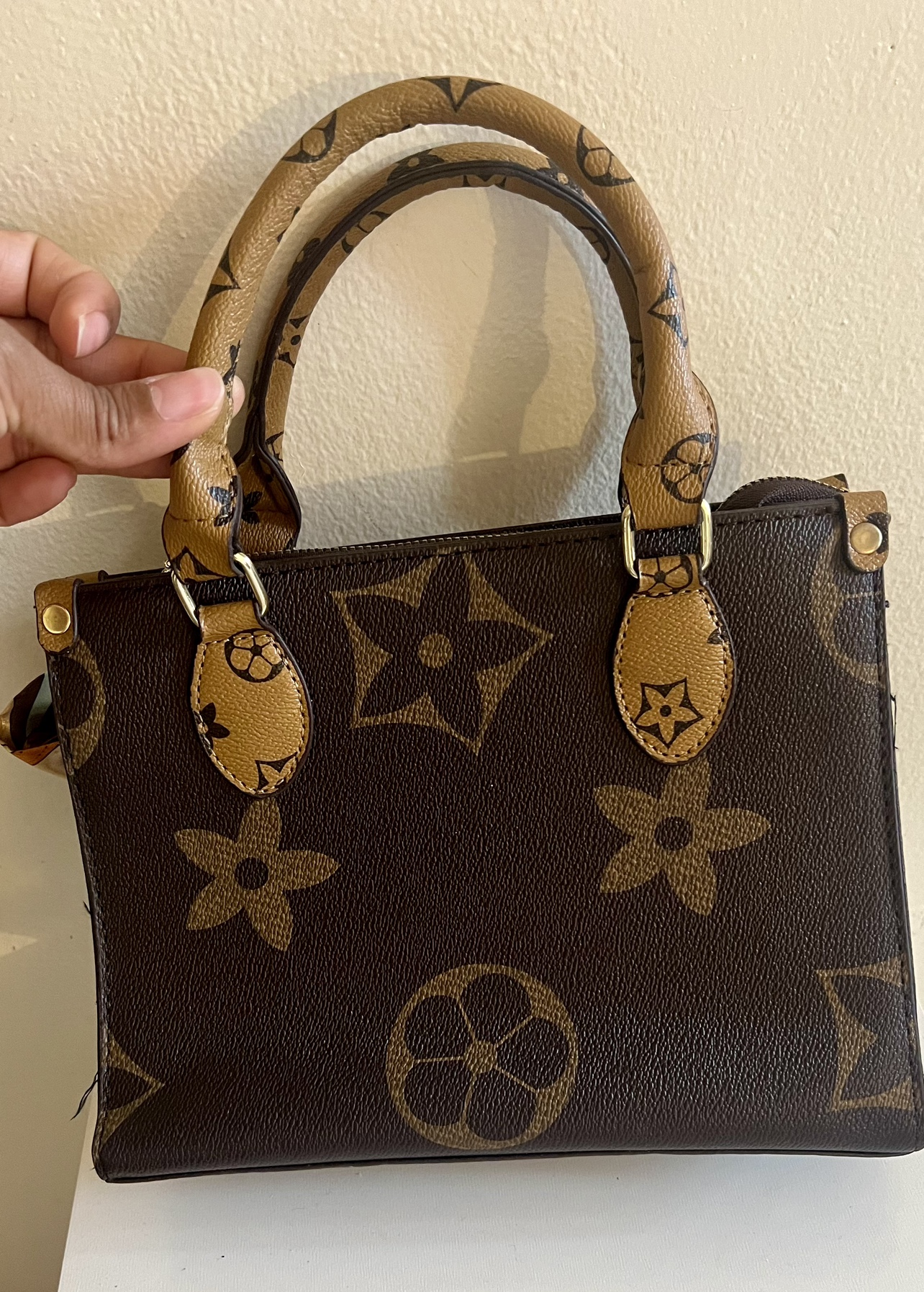 Brown and Beige Handbag with Scarf - photo 2