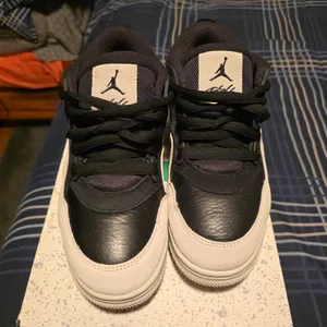 Selling used jordans sales