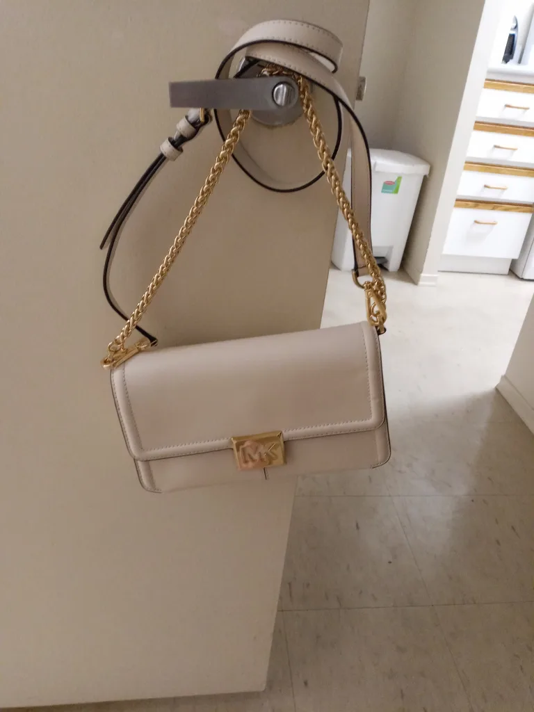 Michael Kors Purse thumbnail