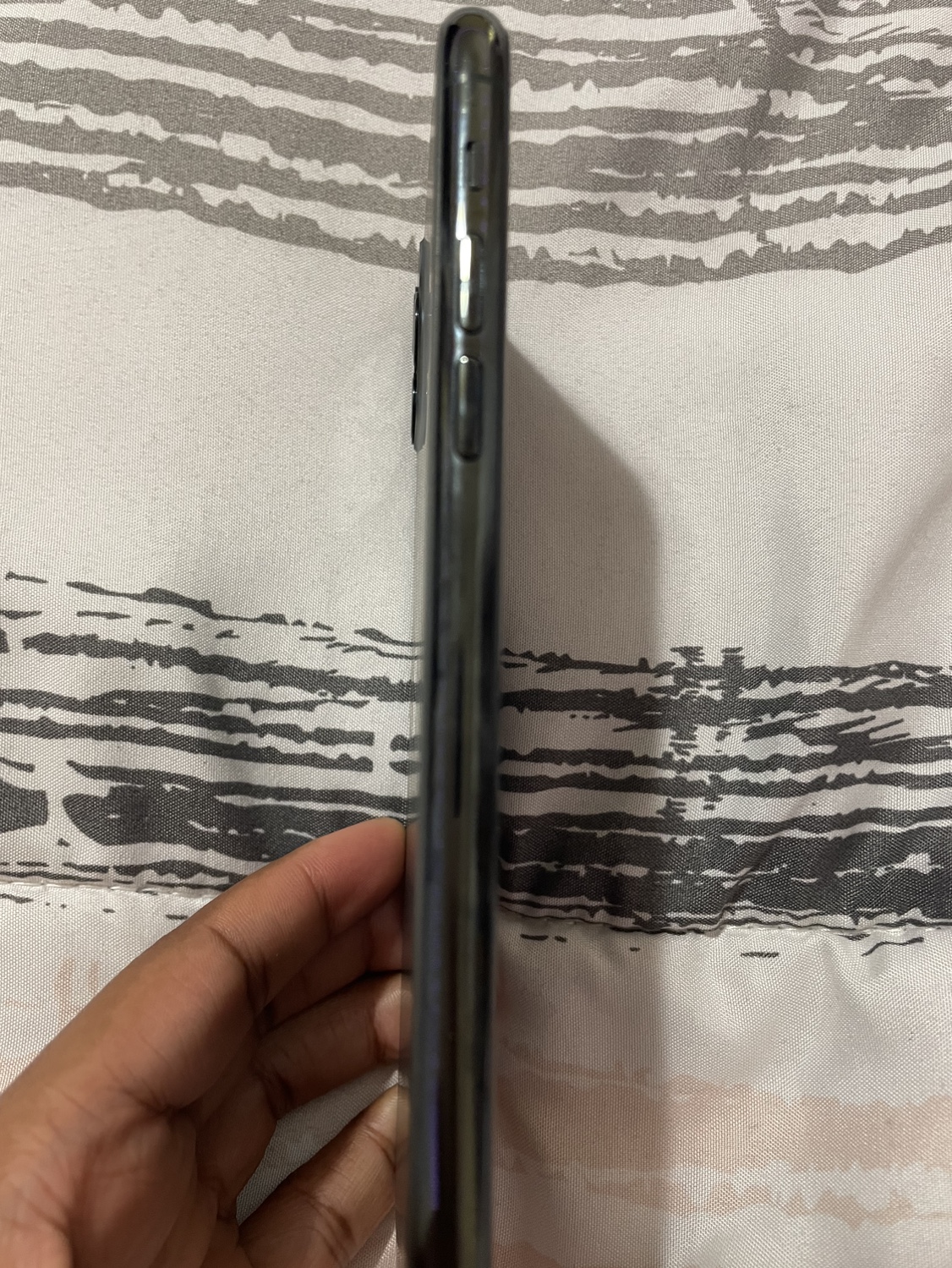 iPhone 11 Pro Max - photo 4