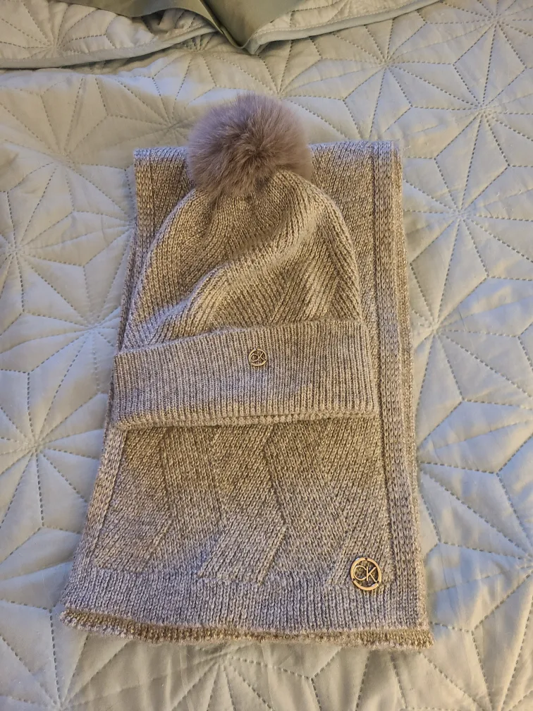 Grey Knit Hat and Scarf Set thumbnail