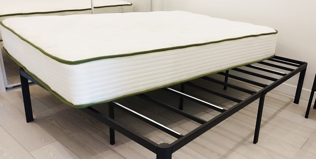 Mattress and Frame - Full Size - photo 2