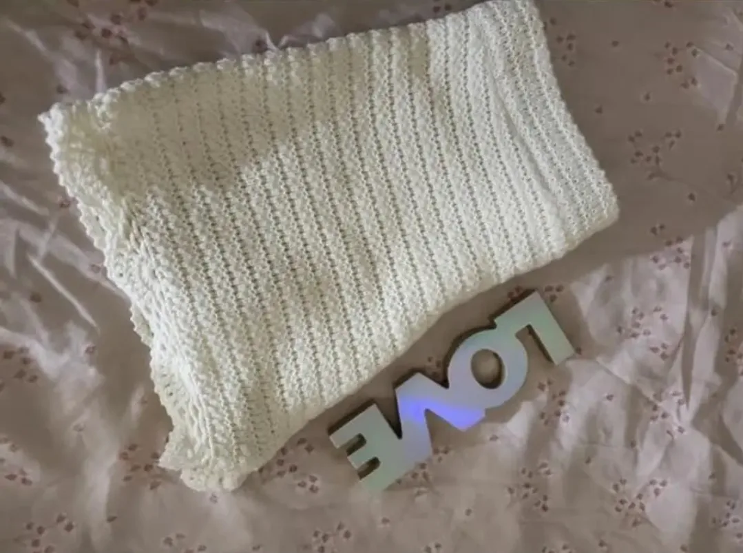 White Crochet shorts image indicator(2)