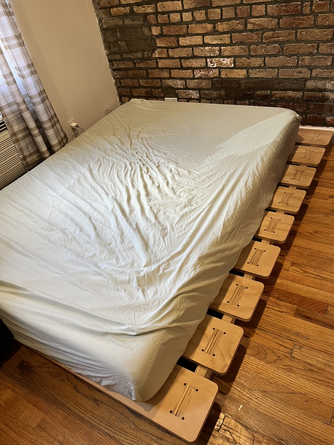 Full Size Wooden Platform Bed Frame - photo 5