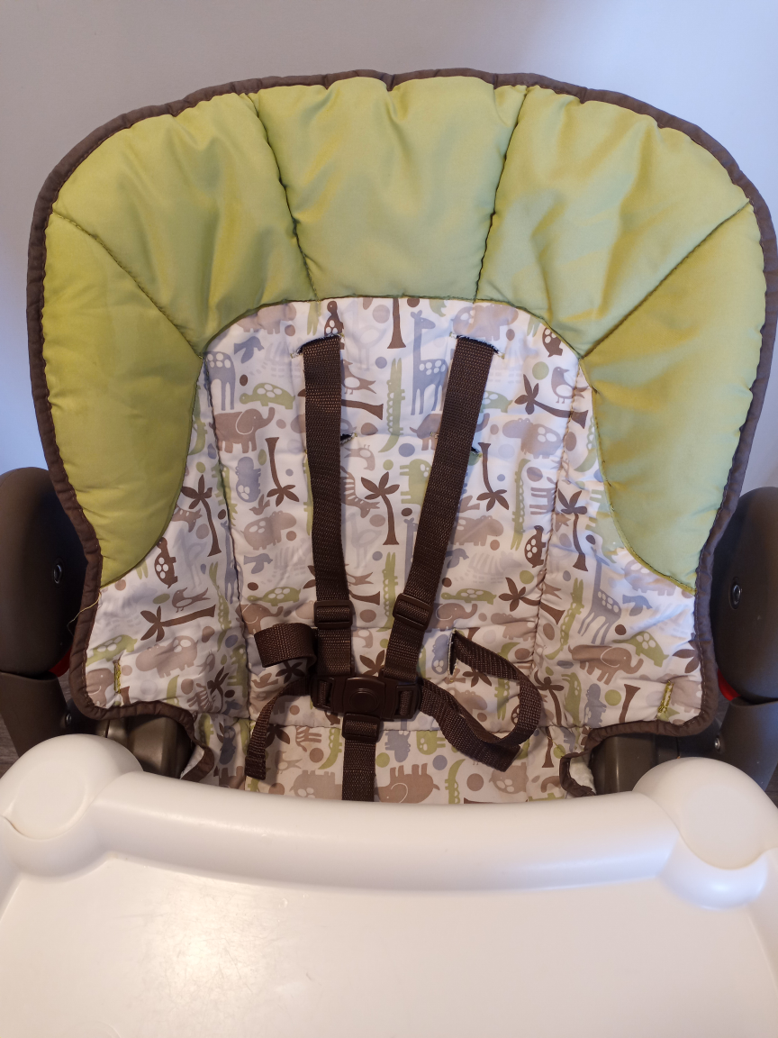 Graco high chair - from baby to toddler - photo 2