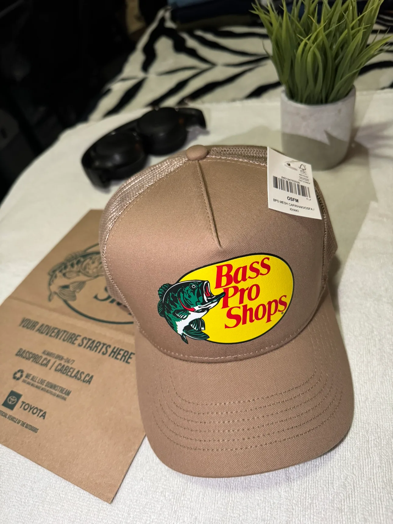 Bass Pro Shops Trucker Hat Khaki(New) thumbnail