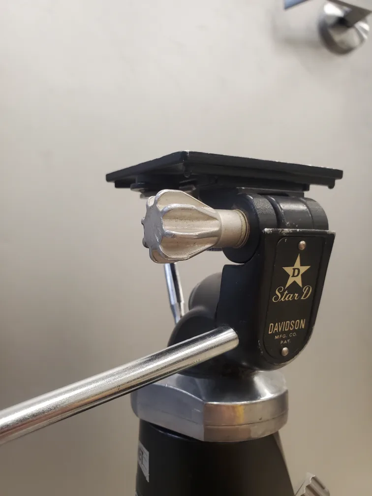 Vintage Davidson Mfg Co. Star D Comet Camera Tripod image indicator(2)