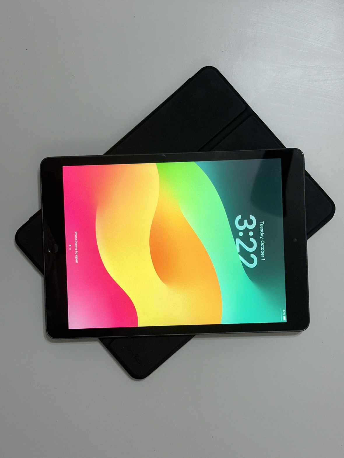iPad 9th gen like new - photo 4