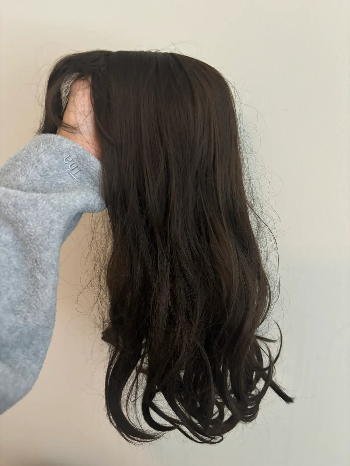 Brunette Wig with Bangs image indicator(4)