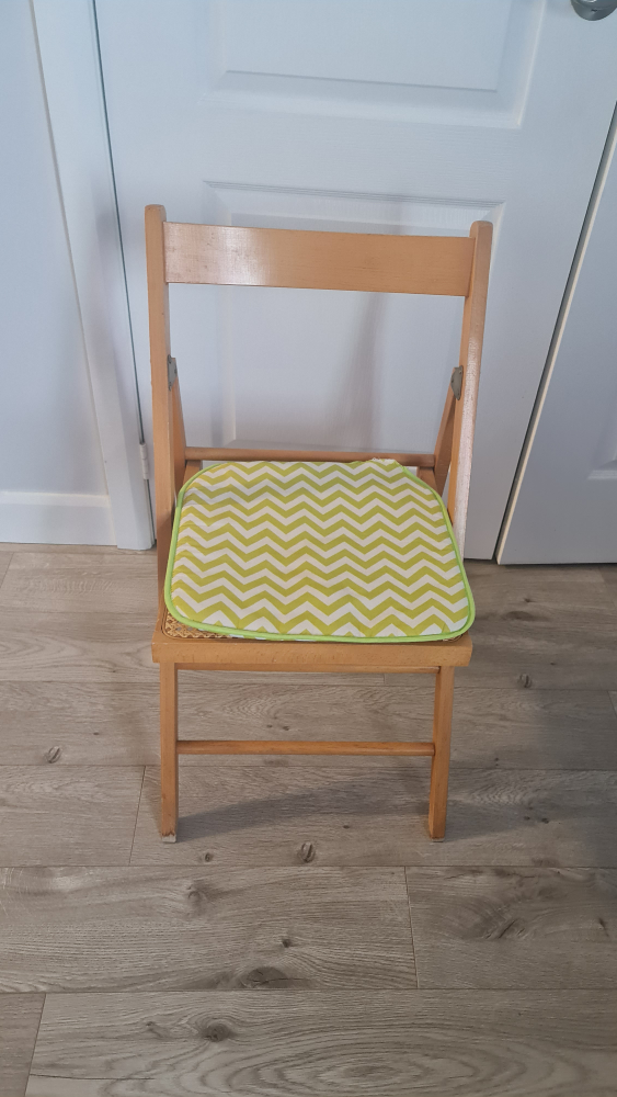 2 Folding  Chair with seat cushions - photo 2