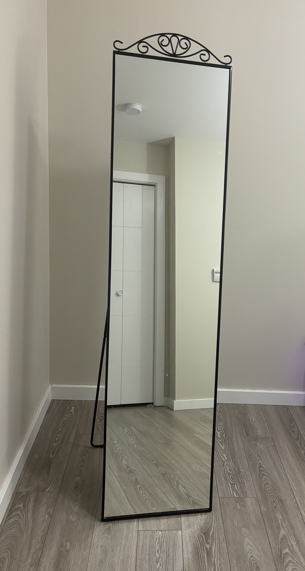 Mirror with stand
