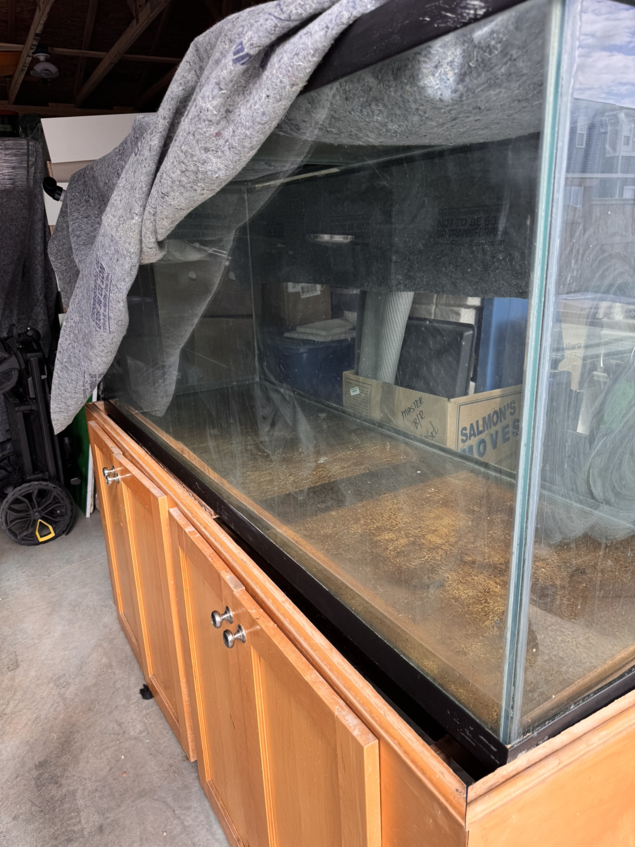 230 gallons aquarium with stand - photo 2