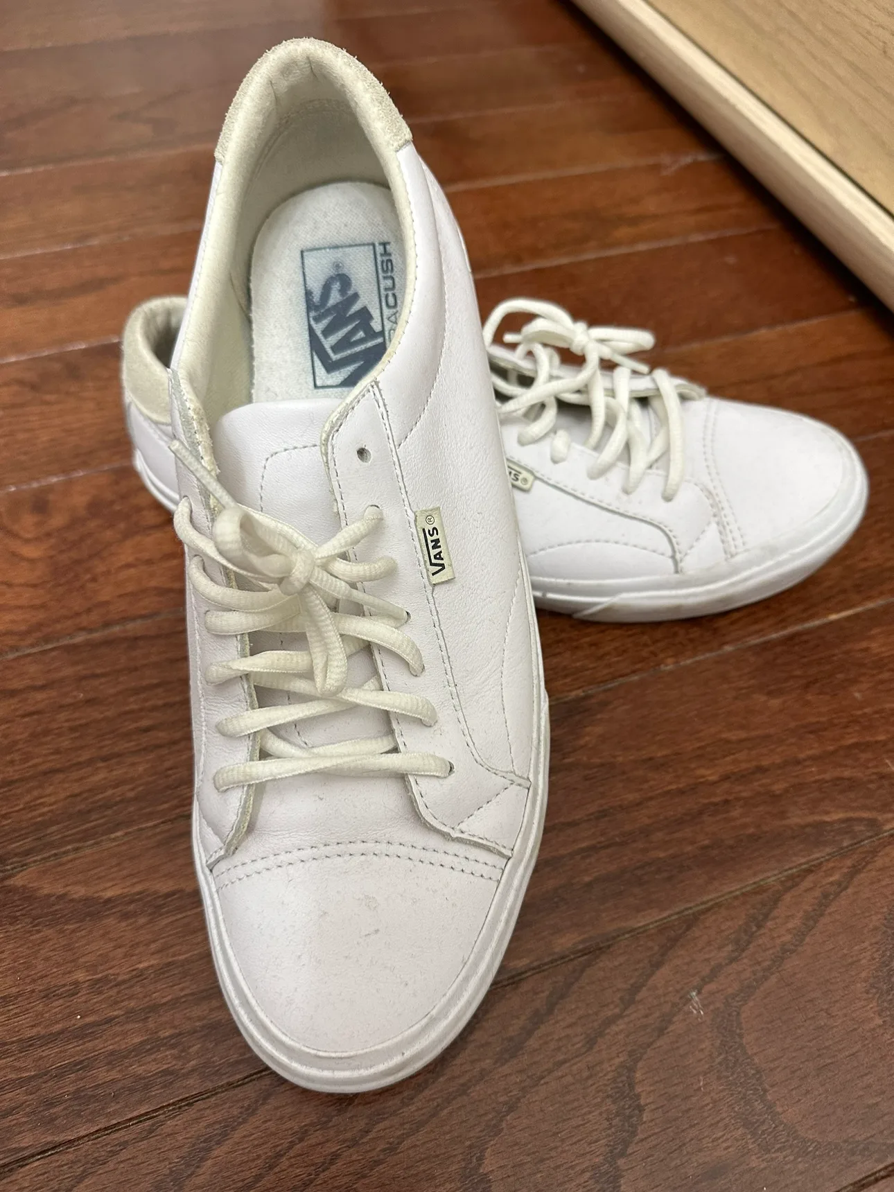 Vans Ultracush Leather Sneakers image indicator(2)