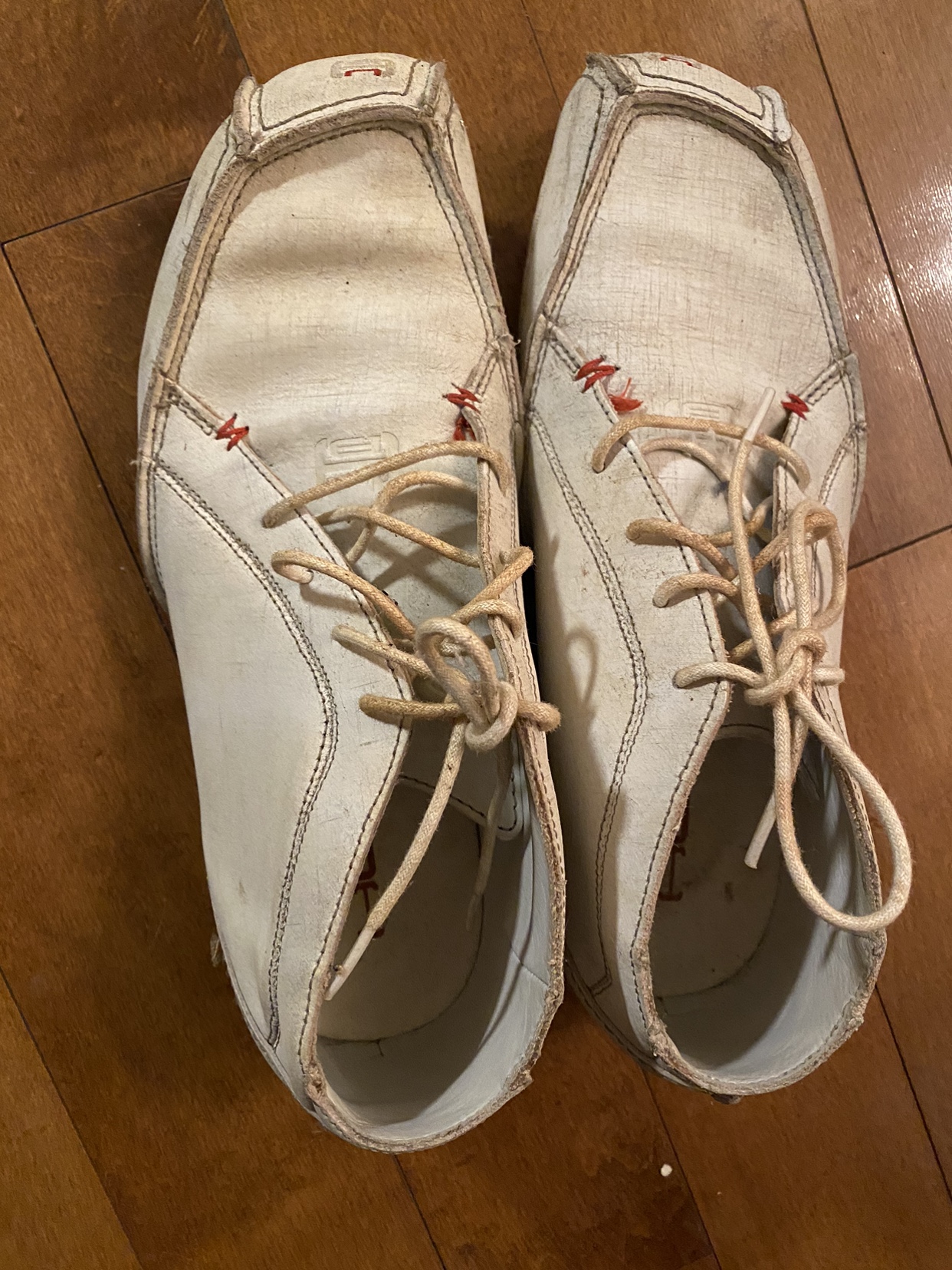 HUE White Leather Shoes