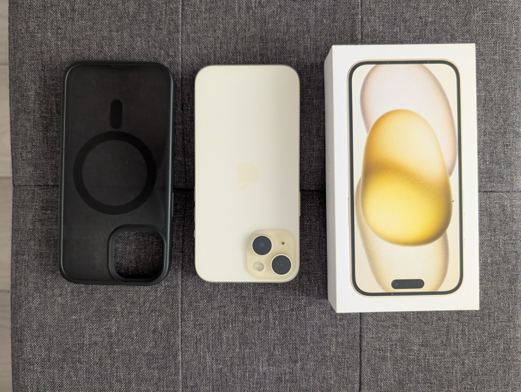 Apple iPhone 15 256GB Yellow - Like New! - photo 2
