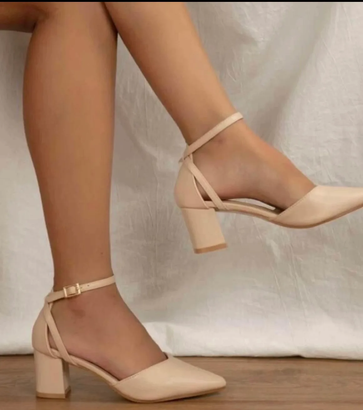 Point Toe Mid Heeled Ankle Strap Pumps size 6 image indicator(2)