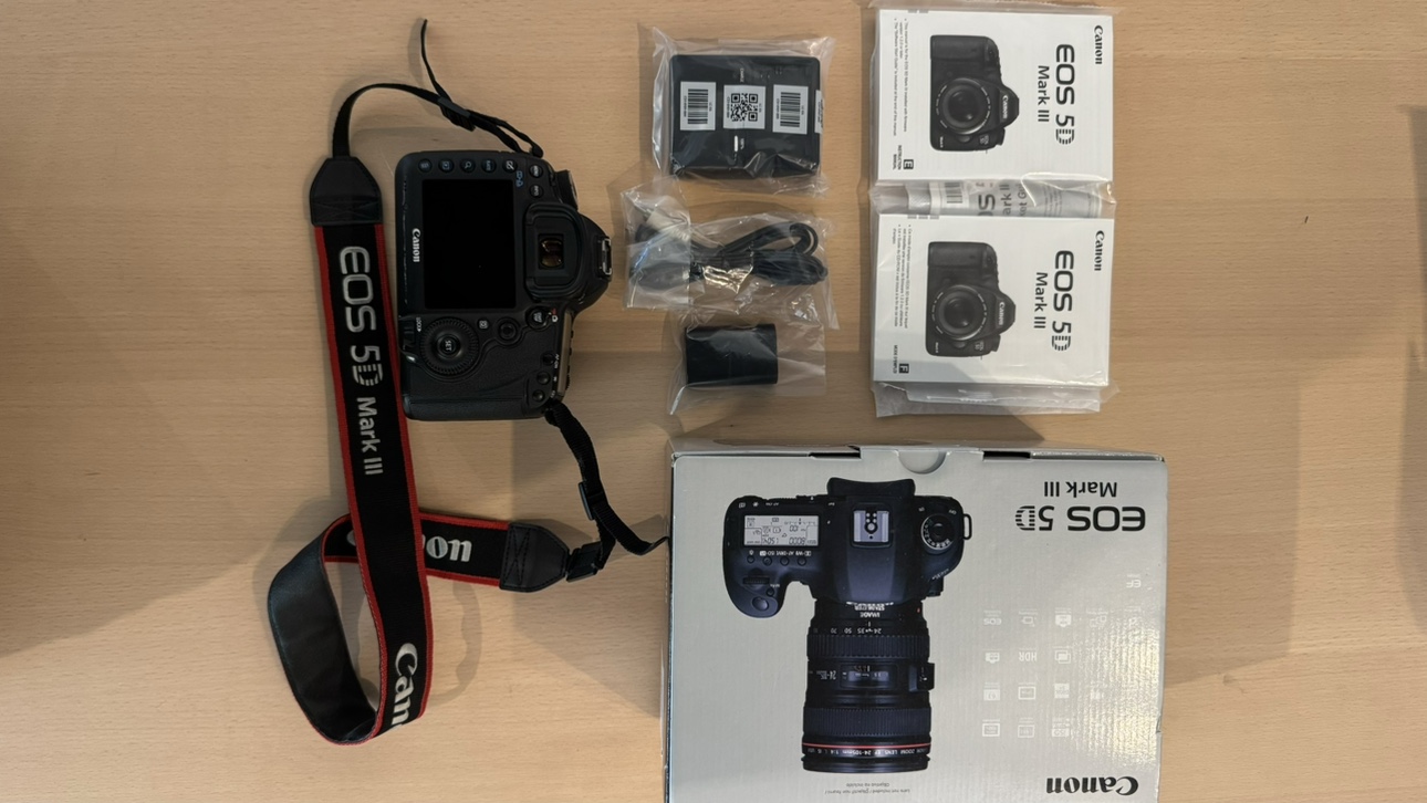 Canon EOS 5D Mark III DSLR Pre-Owned (Great Condition) - photo 2