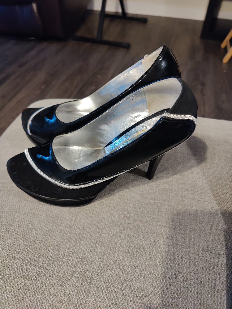 Black Heels - photo 2