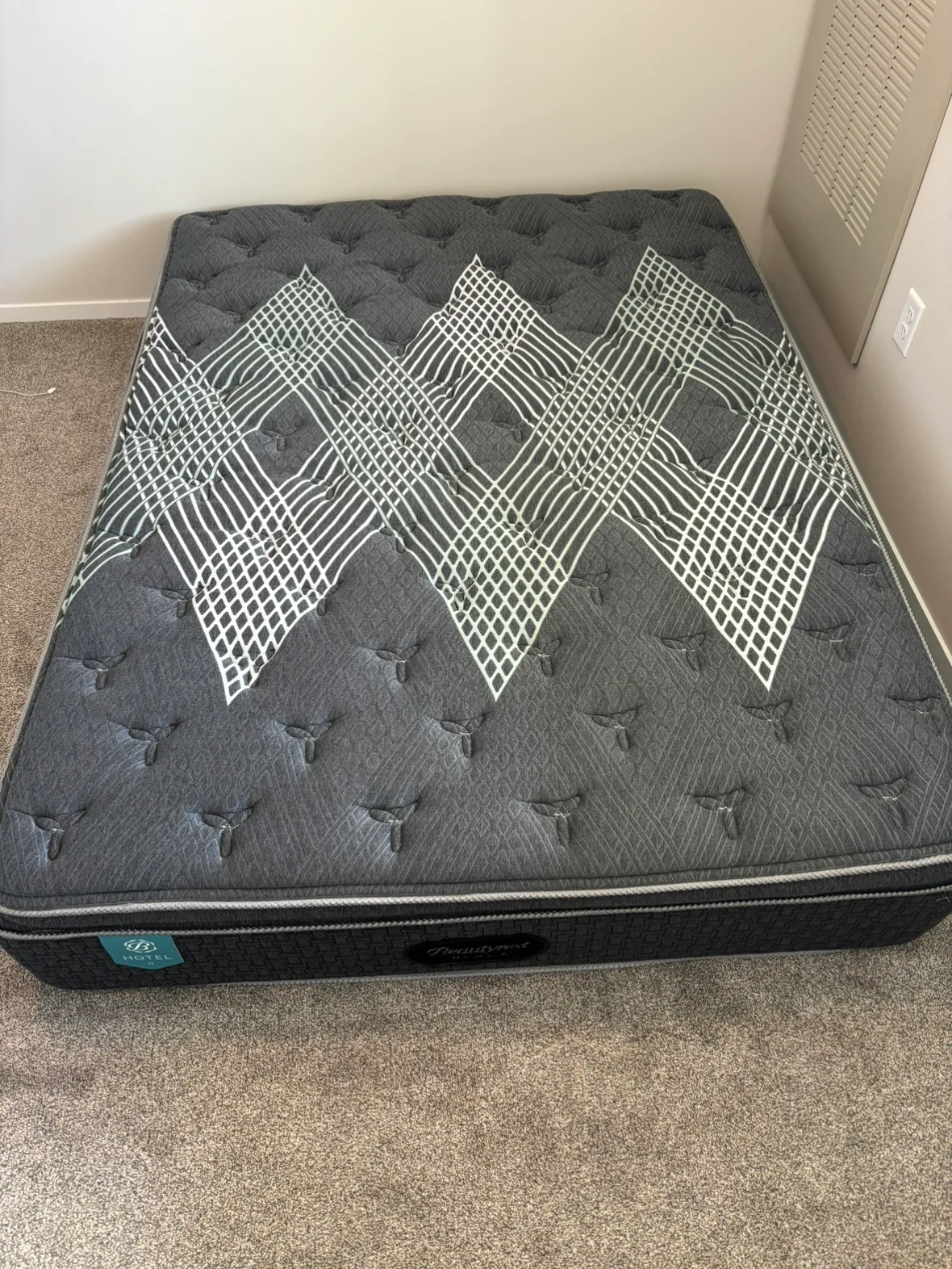 Queen mattress thumbnail
