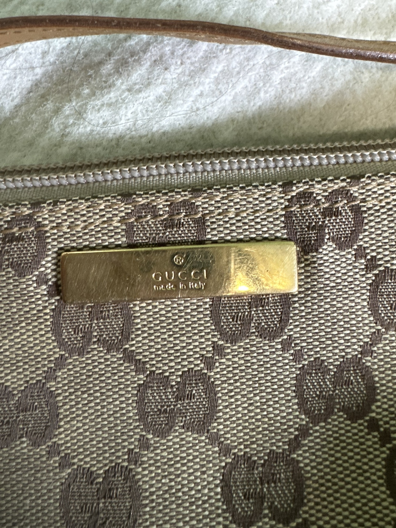 Gucci GG Monogram Small Bag - photo 3