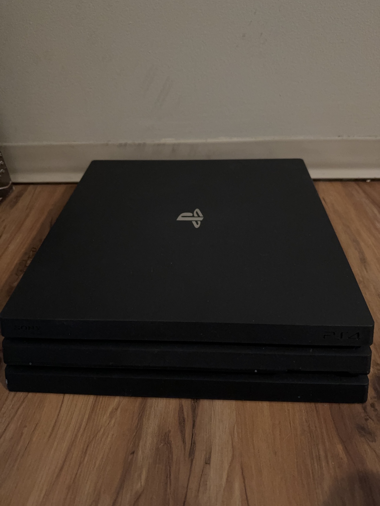 PlayStation 4 Pro 1TB - photo 2