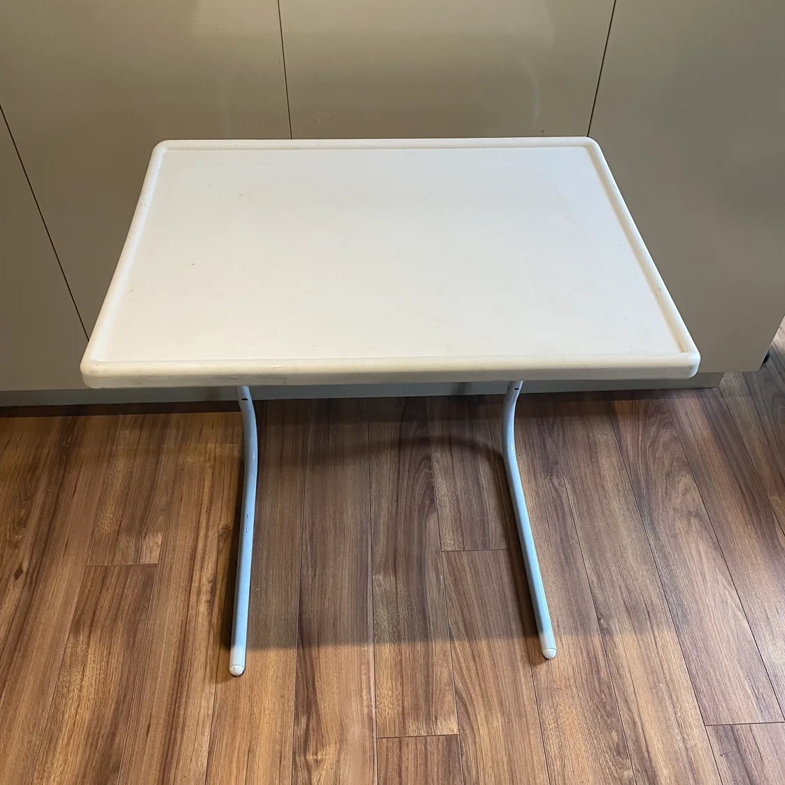 White Adjustable Lap Desk thumbnail