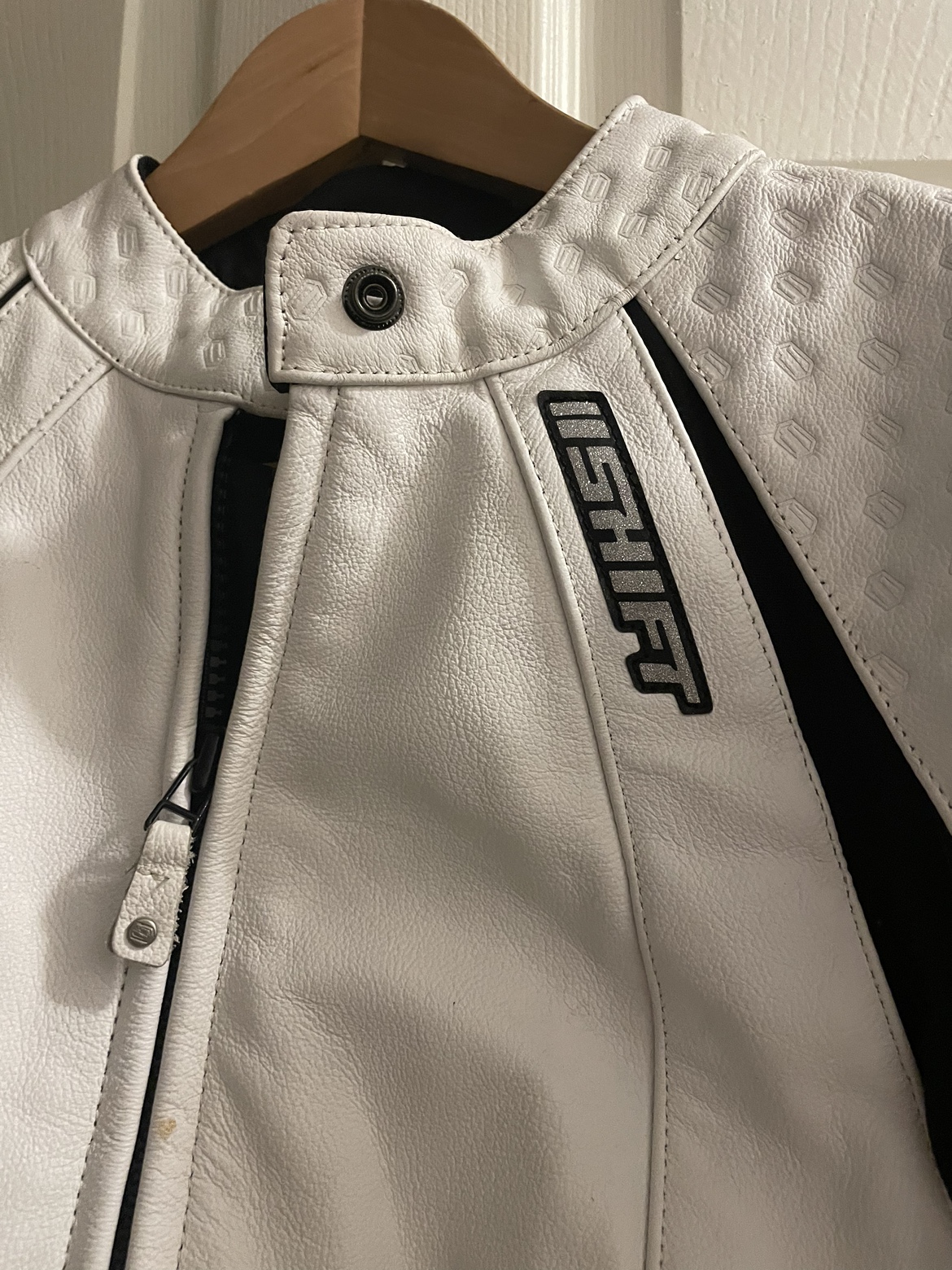 iShift Women's Leather Motorcycle Jacket - photo 3