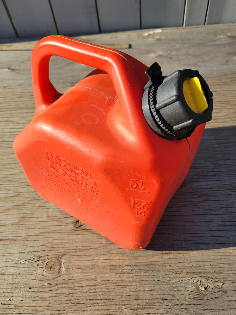 5L Gas Can - photo 2