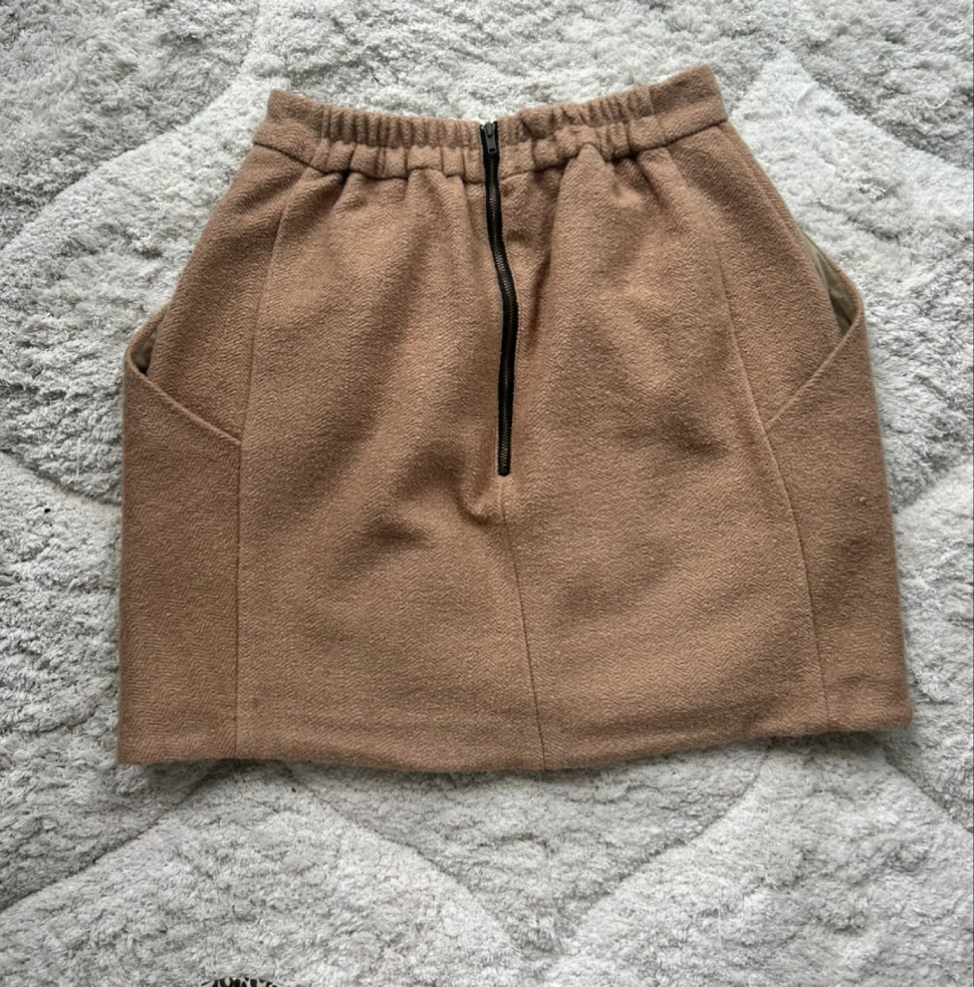 Wool Skirt Size Small image indicator(2)