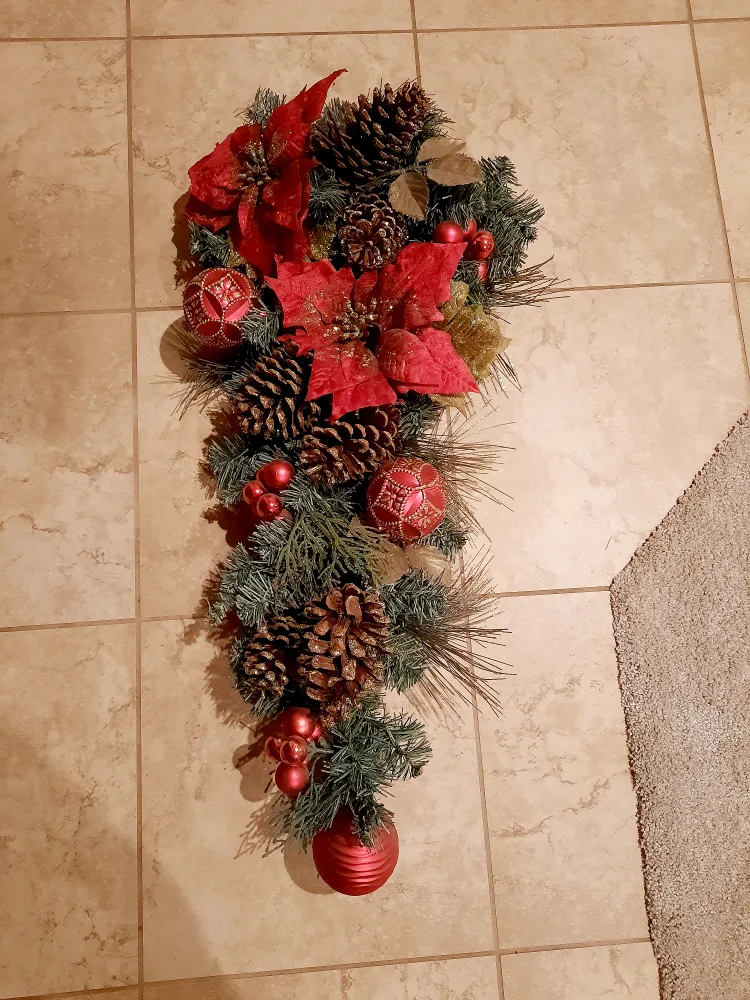 Christmas door wreath thumbnail