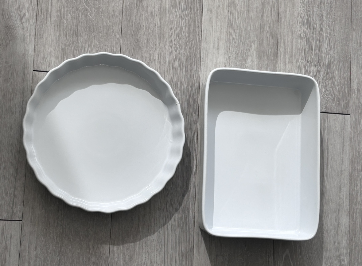 10 inch porcelain baking dishes (10$ each)