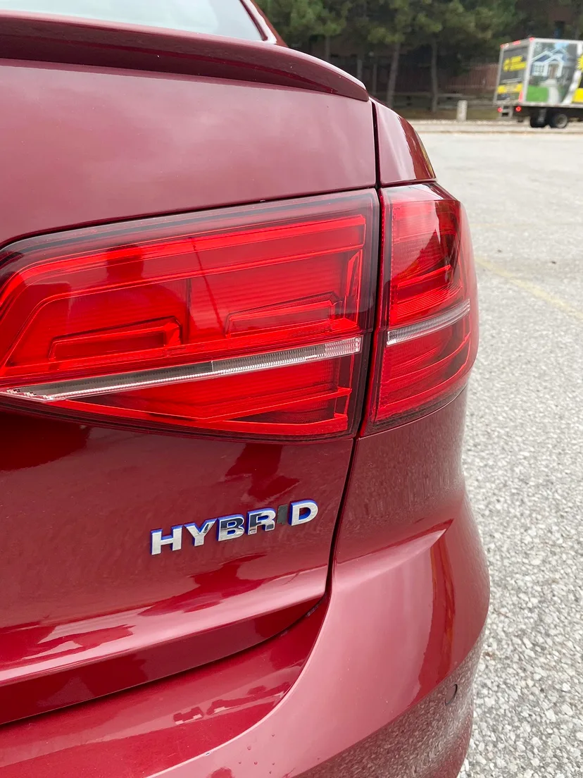 2016 Volkswagen Jetta Hybird $15,500 image indicator(8)