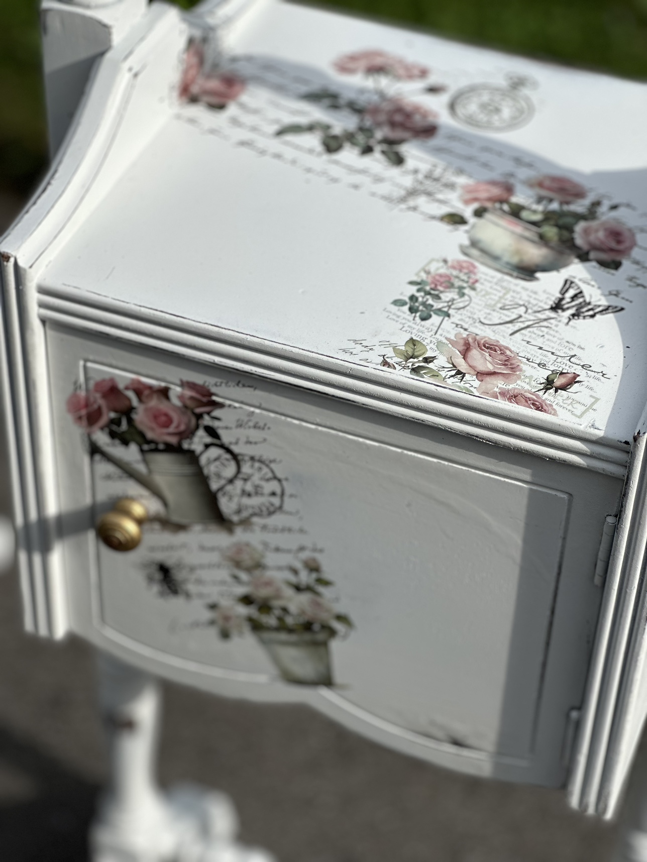 Vintage Vanity Set and side table - photo 5