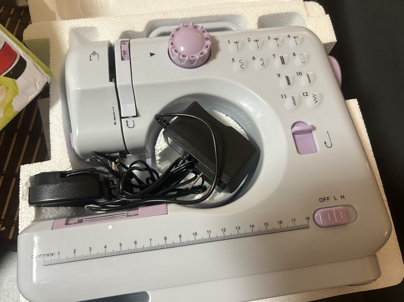 Sewing machine - photo 3